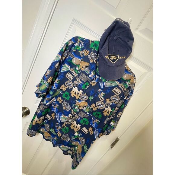 Men’s Notre Dame short sleeve button up and hat Large - Picture 1 of 9